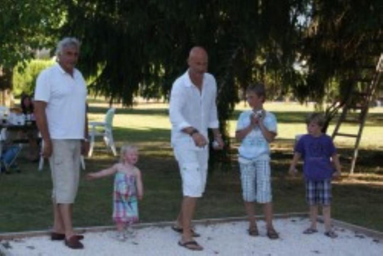 Domaine Des Hirondelles Villa Saint-Vincent-de-Cosse Luaran gambar