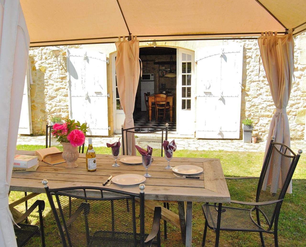 Domaine Des Hirondelles Villa Saint-Vincent-de-Cosse Luaran gambar