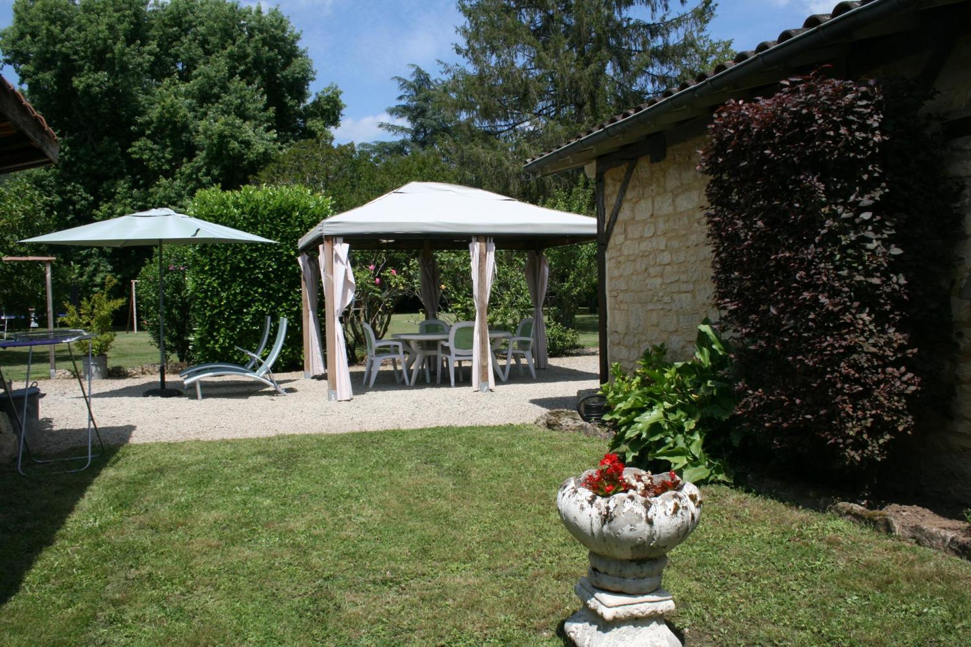 Domaine Des Hirondelles Villa Saint-Vincent-de-Cosse Luaran gambar